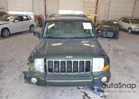 2006 Jeep Commander из США, поврежденный, VIN 1J8HG48K76C332318